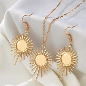 European And American Fashion Jewelry Set.